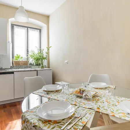 Apartment Flat With Balcony *